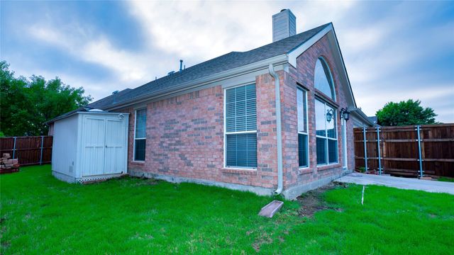 15846 Grove Crest Drive, Frisco, TX 75035
