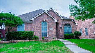 15846 Grove Crest Drive, Frisco, TX 75035