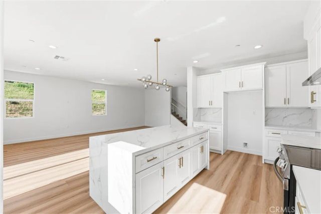 1969 Lyon Avenue, Riverside, CA 92503