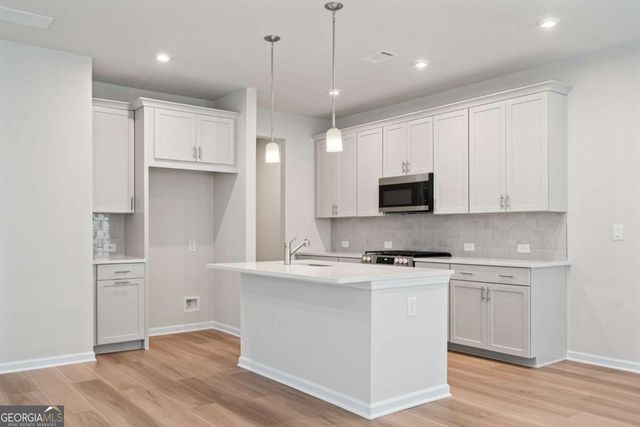 710 Smokey Quartz Way, Kennesaw, GA 30144