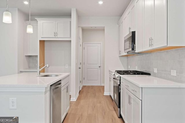 710 Smokey Quartz Way, Kennesaw, GA 30144