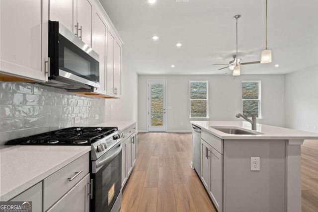 710 Smokey Quartz Way, Kennesaw, GA 30144