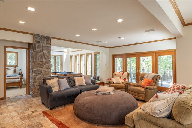 20401 Slate Gap Road, Garfield, AR 72732