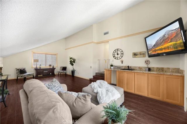 2226 Shadetree Circle, Brea, CA 92821