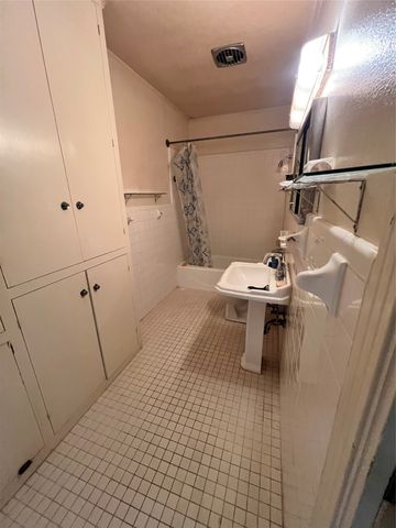 3136 McKenzie Avenue, Waco, TX 76708
