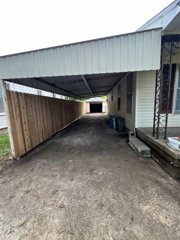 3136 McKenzie Avenue, Waco, TX 76708