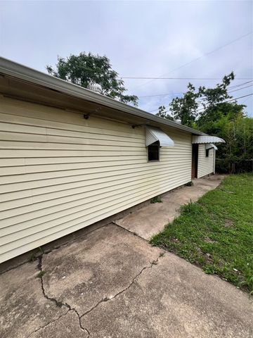 3136 McKenzie Avenue, Waco, TX 76708