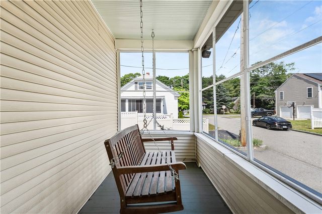 15 Omega Way, East Providence, RI 02916