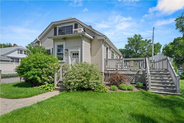 15 Omega Way, East Providence, RI 02916