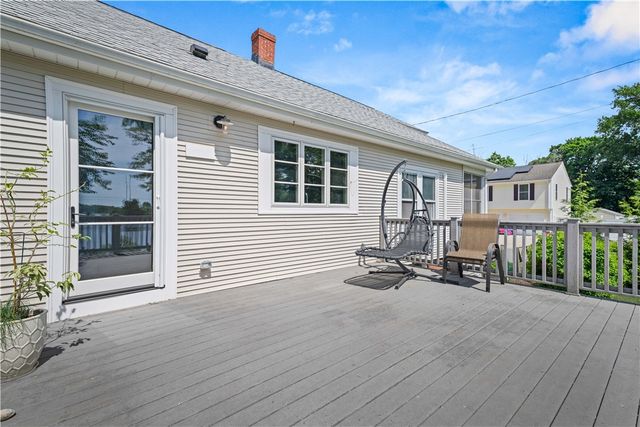 15 Omega Way, East Providence, RI 02916