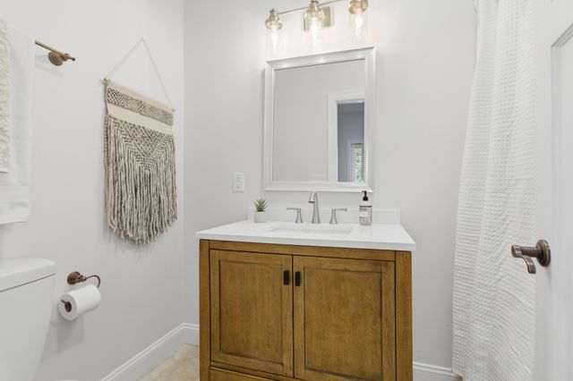 15 Judith Street E, Charleston, SC 29403
