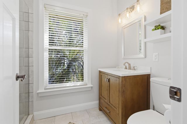 15 Judith Street E, Charleston, SC 29403