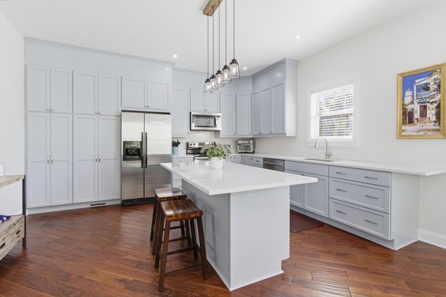 15 Judith Street E, Charleston, SC 29403