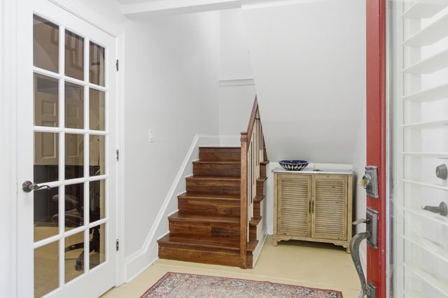 15 Judith Street E, Charleston, SC 29403
