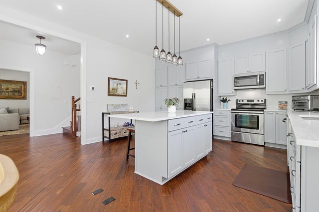 15 Judith Street E, Charleston, SC 29403