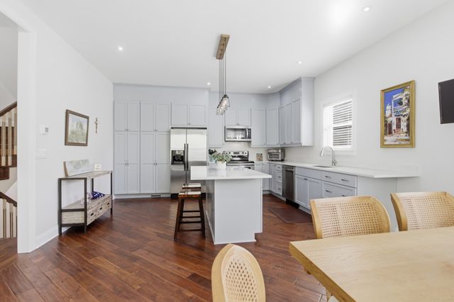15 Judith Street E, Charleston, SC 29403