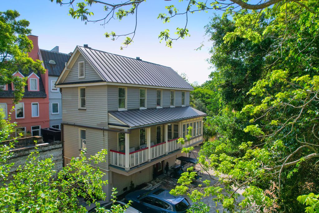 15 Judith Street E, Charleston, SC 29403