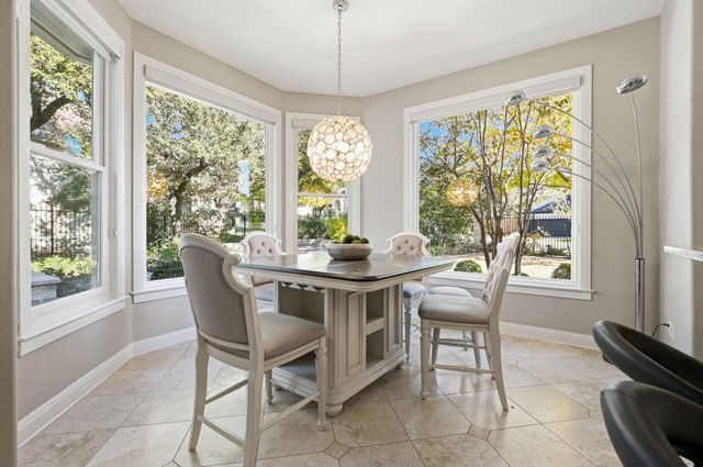 9808 Tree Bend CV, Austin, TX 78750