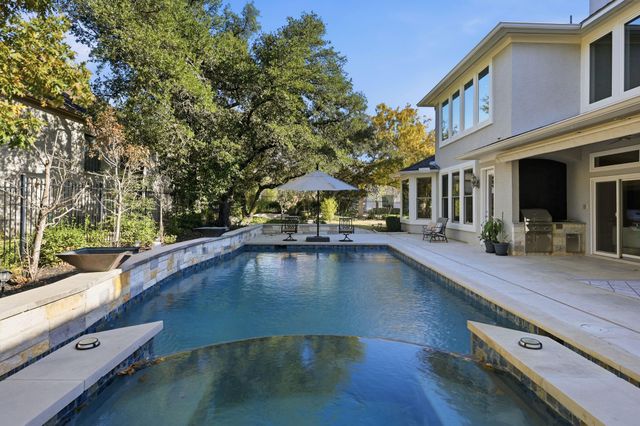 9808 Tree Bend CV, Austin, TX 78750