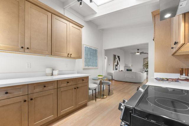1810 Kehoe Avenue, San Mateo, CA 94401