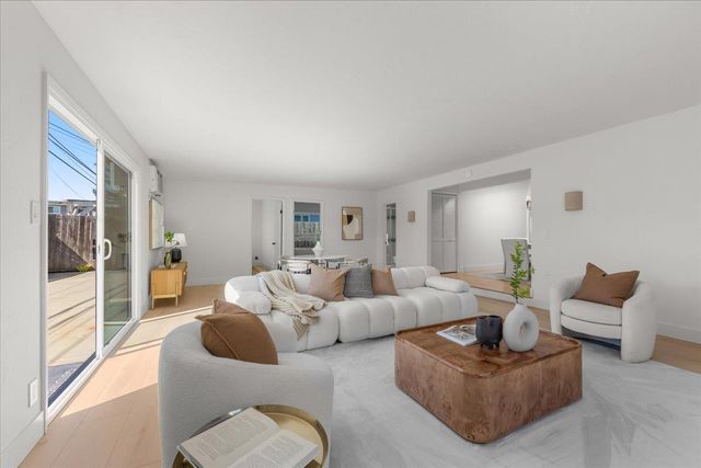 1810 Kehoe Avenue, San Mateo, CA 94401