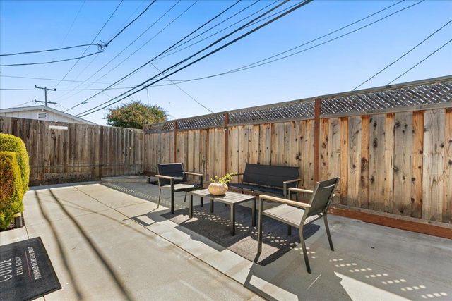 1810 Kehoe Avenue, San Mateo, CA 94401
