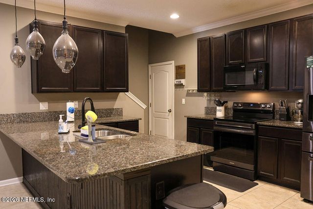 546 HOPEWELL Drive, Orange Park, FL 32073