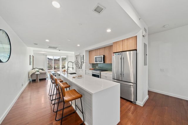 167 Hyde Park Ave 167A, Boston, MA 02130