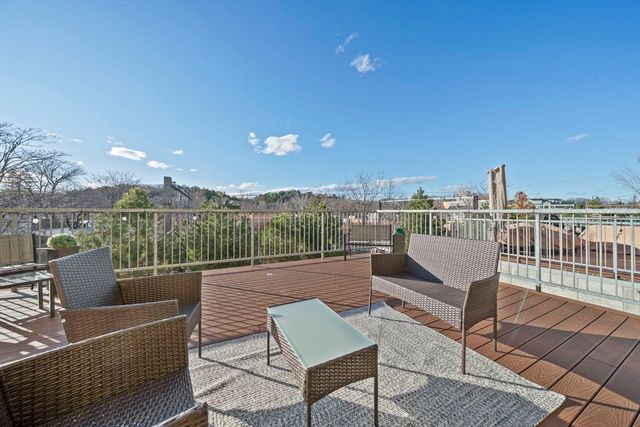 167 Hyde Park Ave 167A, Boston, MA 02130