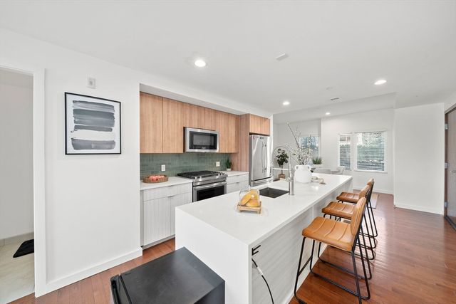 167 Hyde Park Ave 167A, Boston, MA 02130