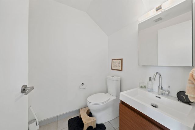 167 Hyde Park Ave 167A, Boston, MA 02130