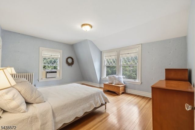 164 S Highwood Ave, Glen Rock Boro, NJ 07452