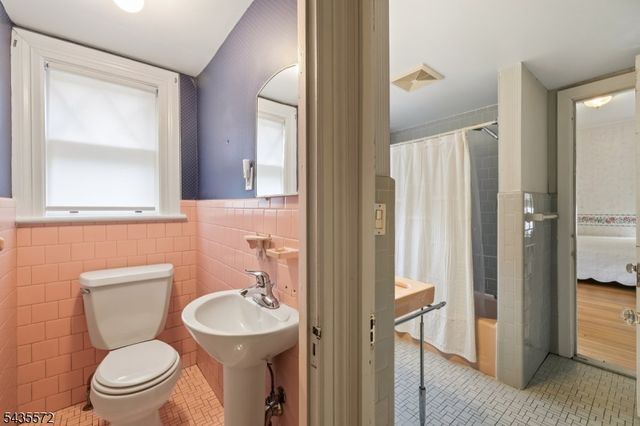 164 S Highwood Ave, Glen Rock Boro, NJ 07452