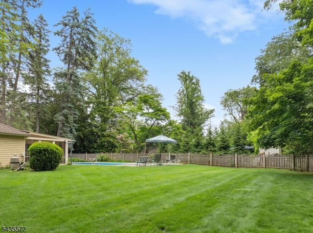 164 S Highwood Ave, Glen Rock Boro, NJ 07452
