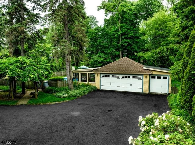 164 S Highwood Ave, Glen Rock Boro, NJ 07452