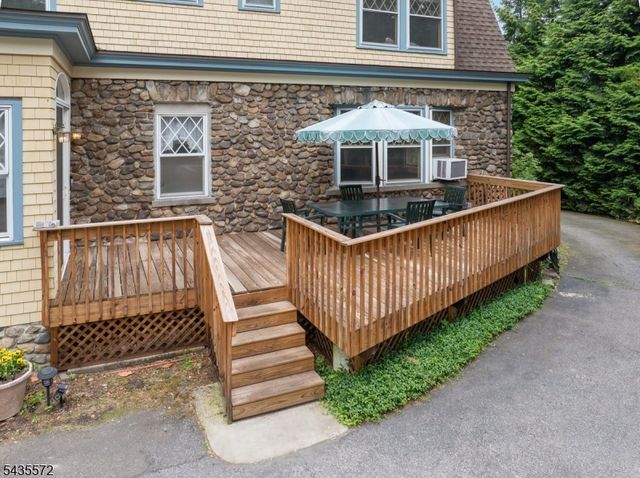 164 S Highwood Ave, Glen Rock Boro, NJ 07452