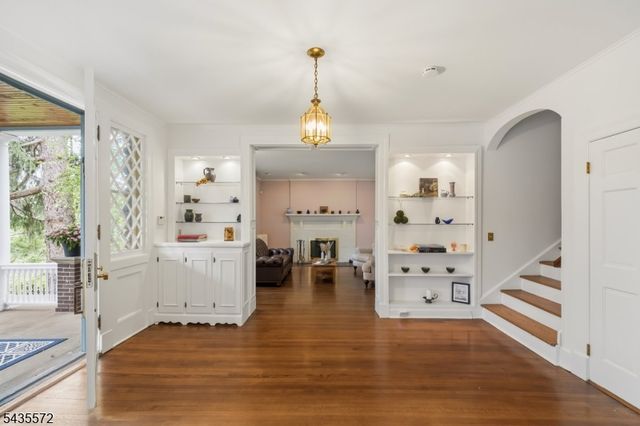164 S Highwood Ave, Glen Rock Boro, NJ 07452