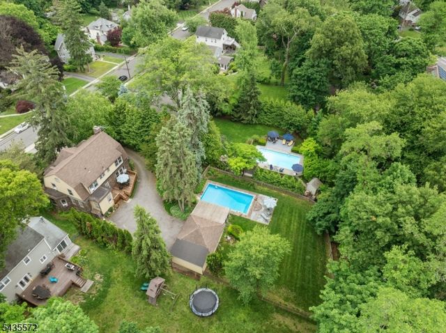 164 S Highwood Ave, Glen Rock Boro, NJ 07452