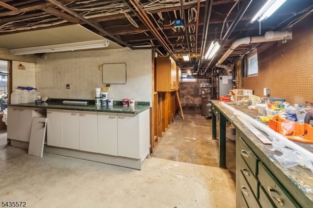 164 S Highwood Ave, Glen Rock Boro, NJ 07452