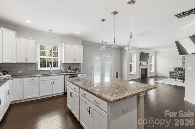 1004 Hallmark Way, Waxhaw, NC 28173