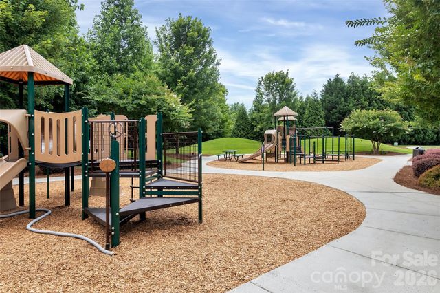 1004 Hallmark Way, Waxhaw, NC 28173