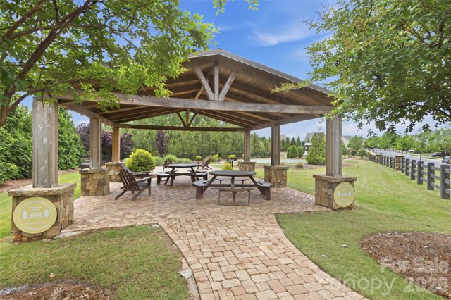 1004 Hallmark Way, Waxhaw, NC 28173