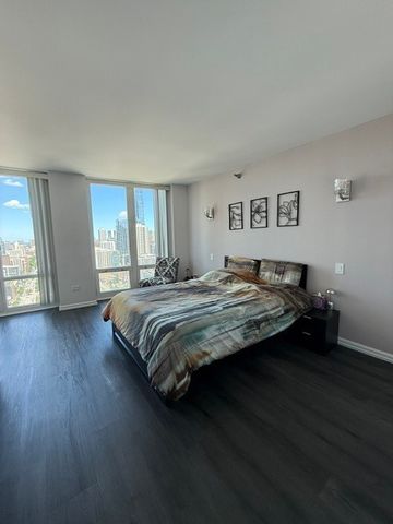 345 N LaSalle Street 3701, Chicago, IL 60654