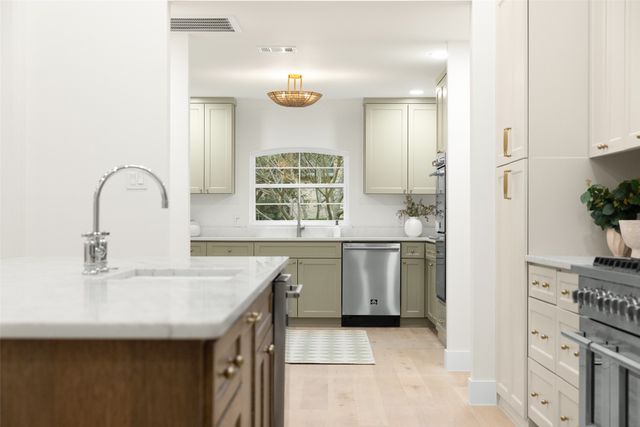 17115 Club Hill Drive, Dallas, TX 75248