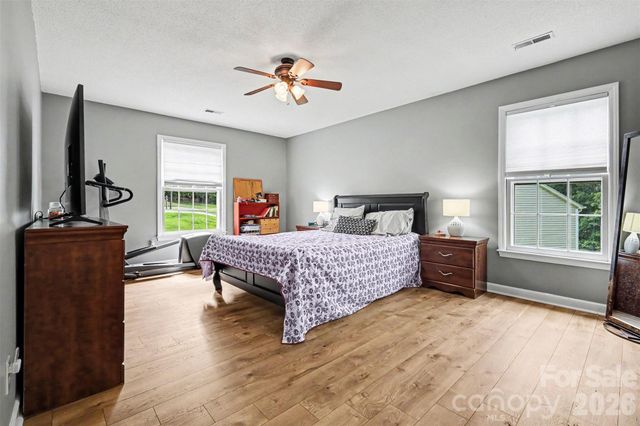 11808 Tall Oak Place, Charlotte, NC 28226