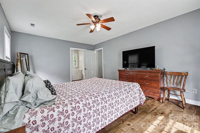 11808 Tall Oak Place, Charlotte, NC 28226