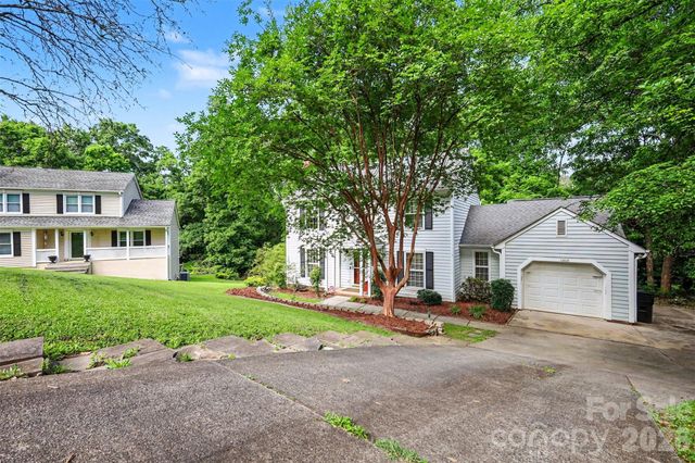 11808 Tall Oak Place, Charlotte, NC 28226
