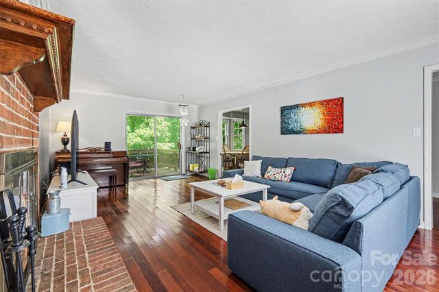 11808 Tall Oak Place, Charlotte, NC 28226