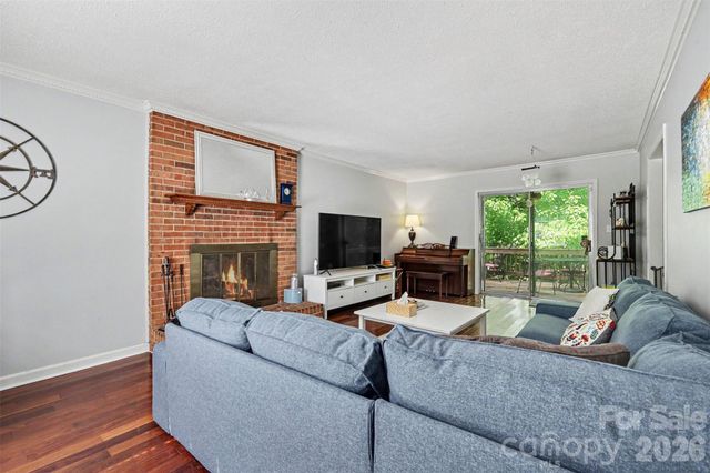11808 Tall Oak Place, Charlotte, NC 28226