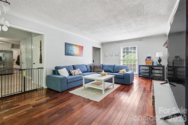 11808 Tall Oak Place, Charlotte, NC 28226